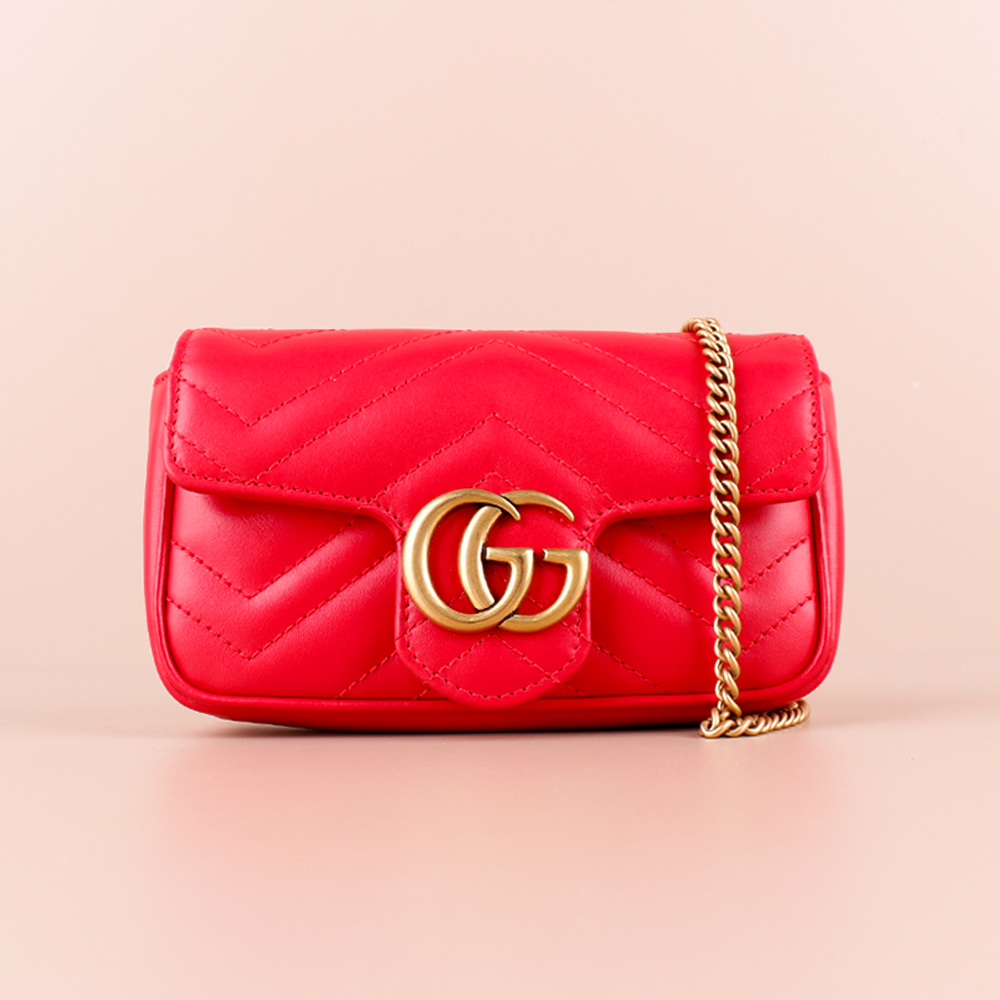 구찌 GG 마몽 마틀라세 슈퍼 미니 여성 크로스백 레드 476433 DTDHT 6832 [여주아울렛]