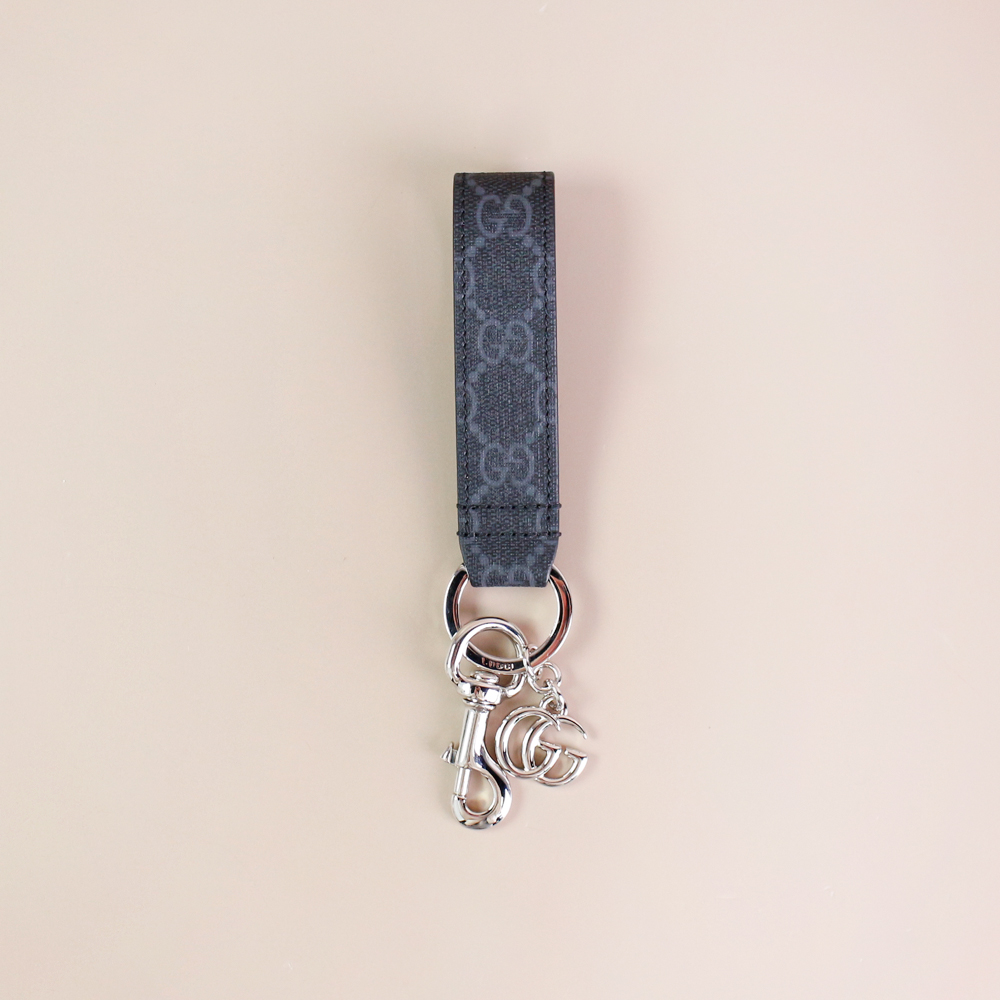 구찌 오피디아 스트랩 키링 블랙 은장 817305 JAAH3 8146 [여주아울렛]